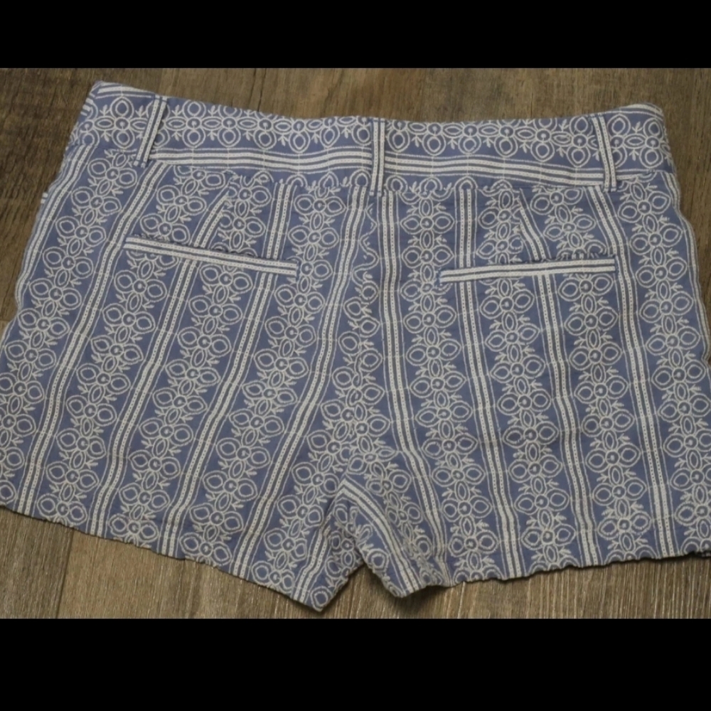 Ann Taylor LOFT The Riviera Short Embroidered Women's Shorts Blue/White Size 6 - Picture 9 of 11